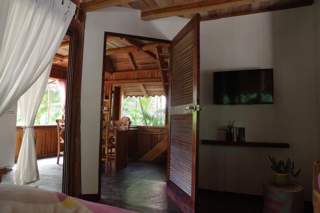 Griss Lodge & Spa Playa Santa Teresa  Экстерьер фото